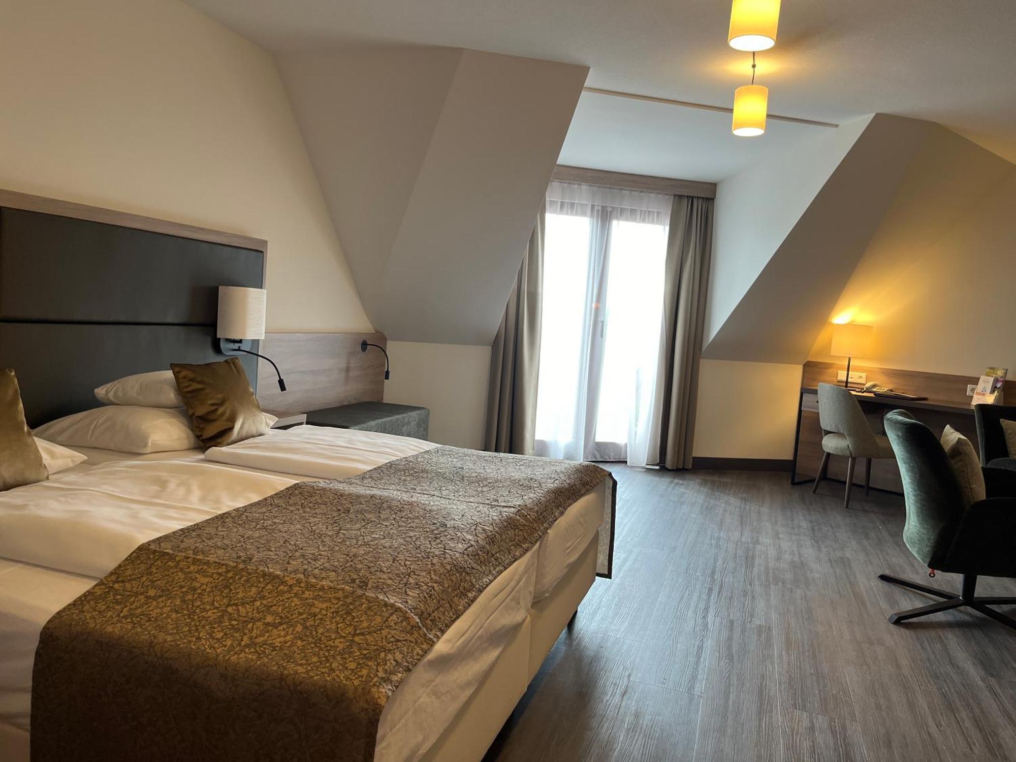 Hotel Flair Park 4*