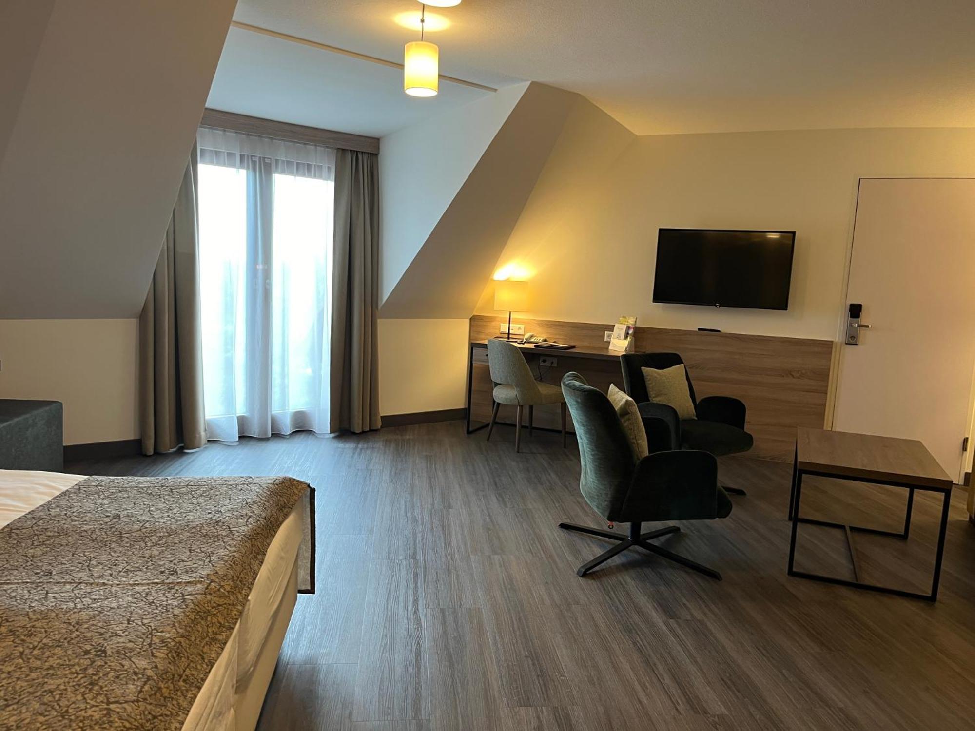 Hotel Flair Park 4*